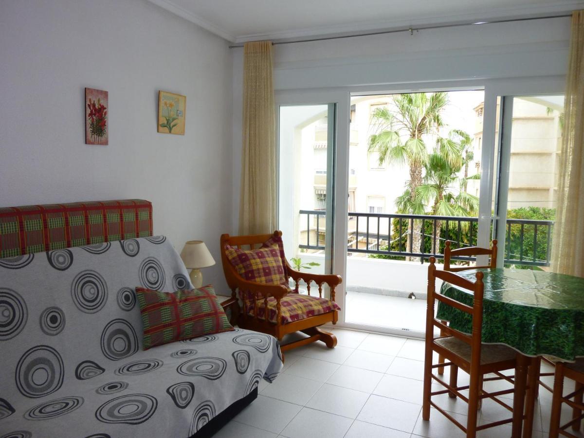 The Cozy Apartment Торевиеха Екстериор снимка
